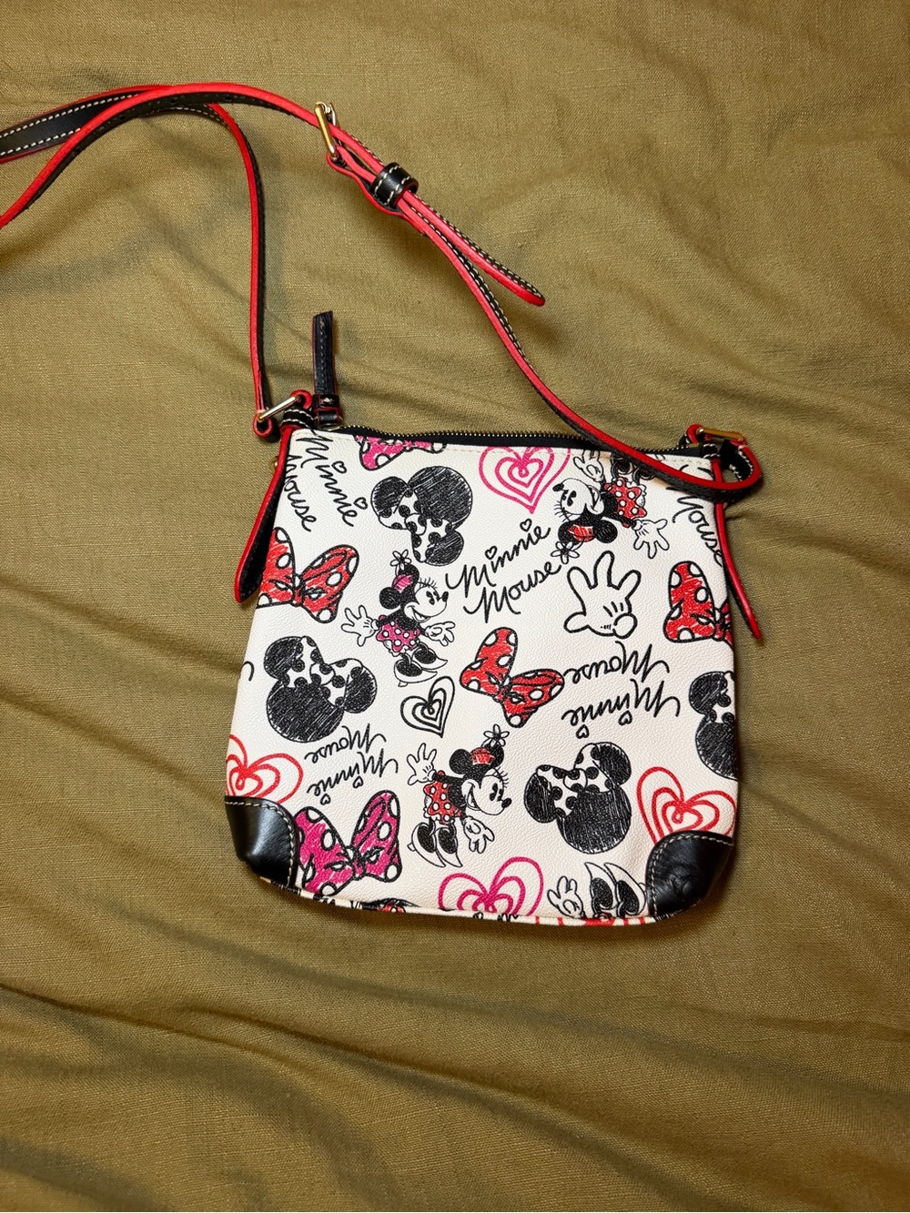 Dooney & Bourke Minnie Mouse Hearts & Bows Letter Carrier - Picture 2 of 7